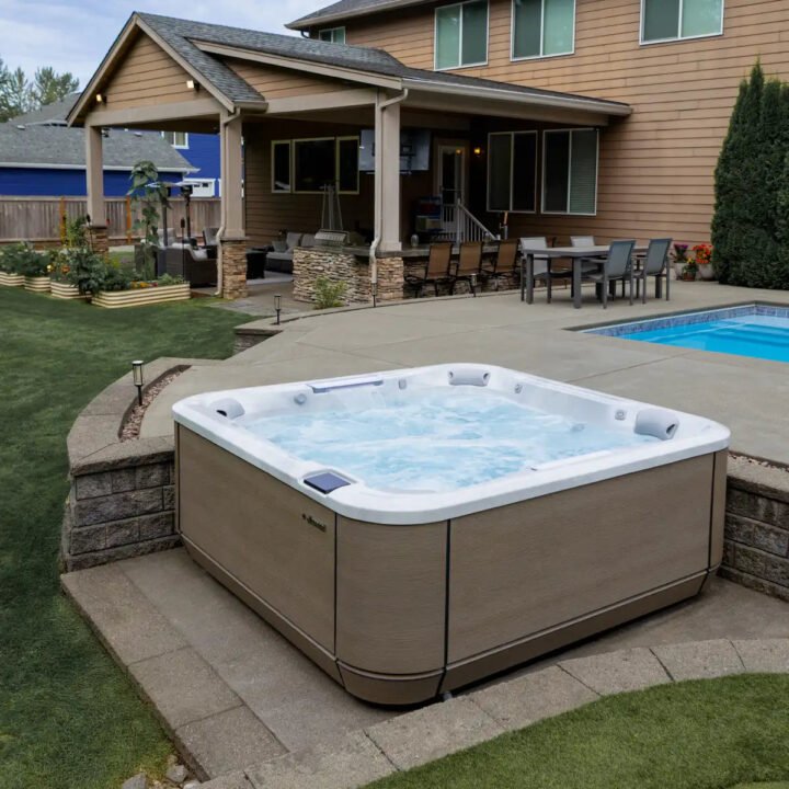 Jacuzzi® J-508L™